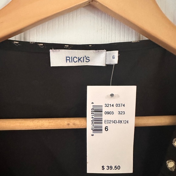 Ricki’s blouse, size small - Picture 2 of 2